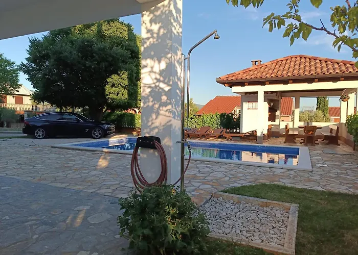 Вилла House Barisic *